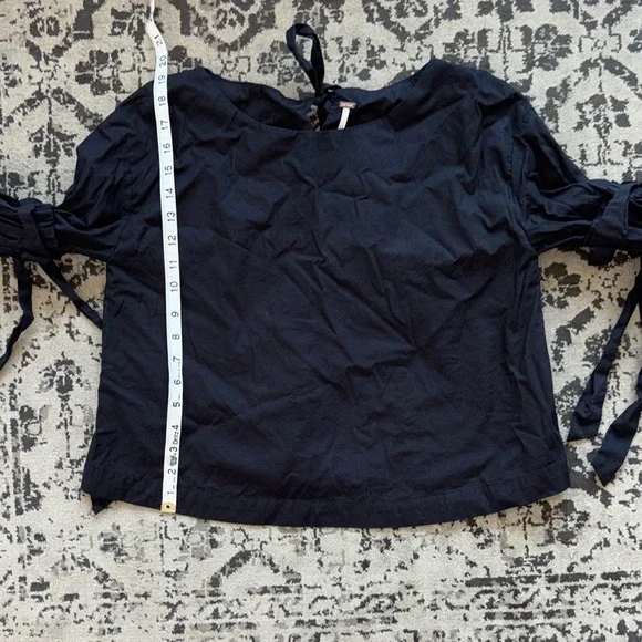 Free people Black Bell Sleeve Top size S - Picture 6 of 12